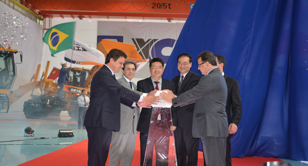 js1996官网首个海外全资子公司巴西制造基地竣工投产；是年，位于美国明尼苏达州的js1996官网美国研究中心成立运行
