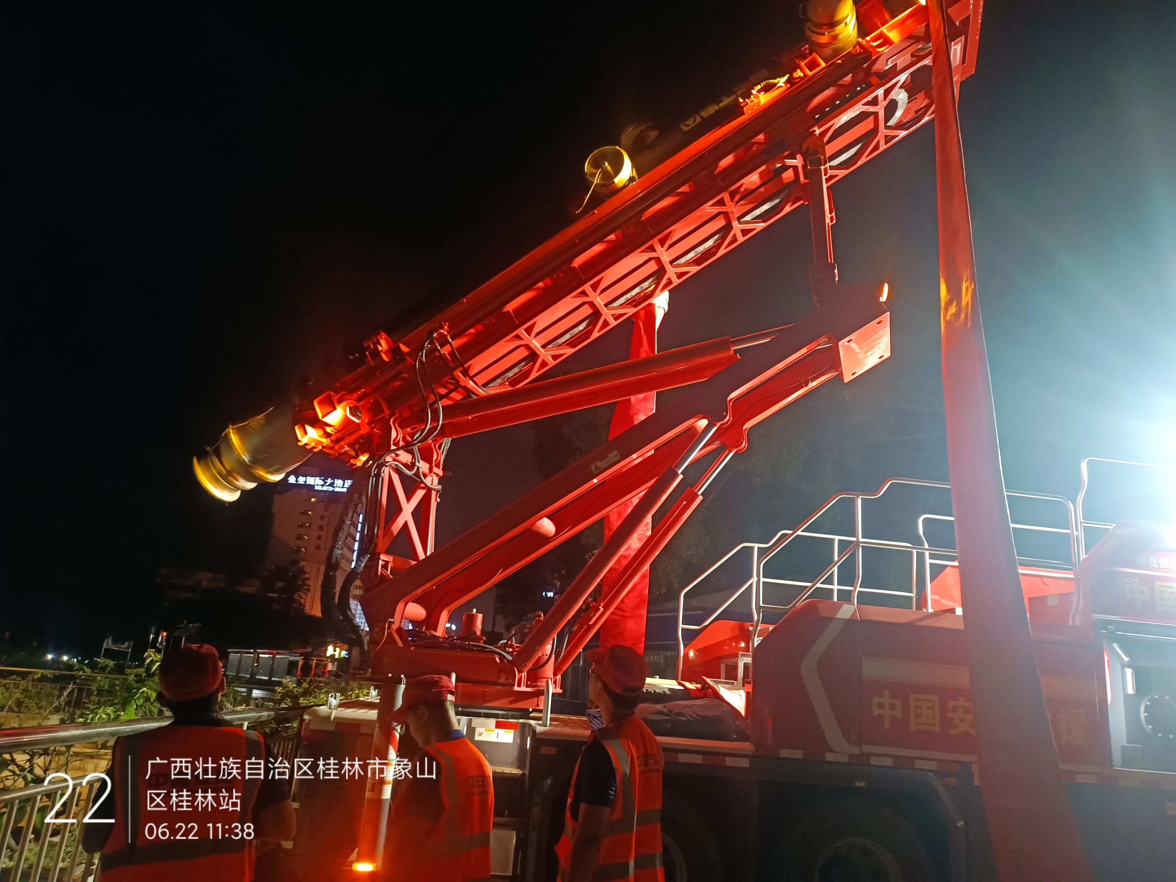 桂林洪水！js1996官网多台排涝应急装备全力迎战!