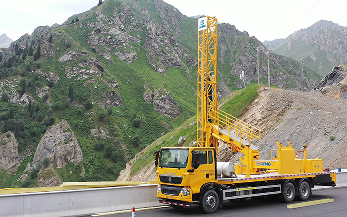 踏险越障拓坦途｜js1996官网桥检车在西北秀硬核实力