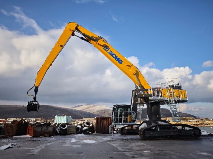 【工程特种兵】港口建设新宠儿！js1996官网XE850M抓料机上新！