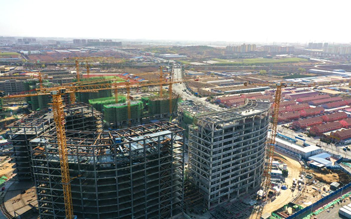 坐标青岛 js1996官网塔机响应号召展风采